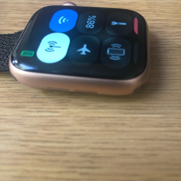 Apple Watch Series 4 Cellular 44mm - Picture 4 of 5